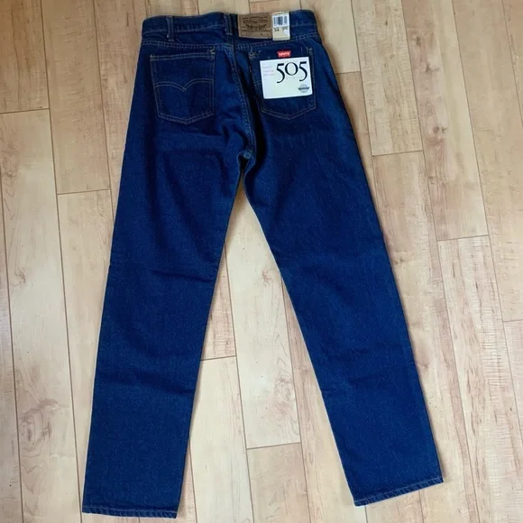 Vintage Levi’s 505 USA Made Straight Leg Dark Wash Jeans 34x32 - Picture 14 of 14